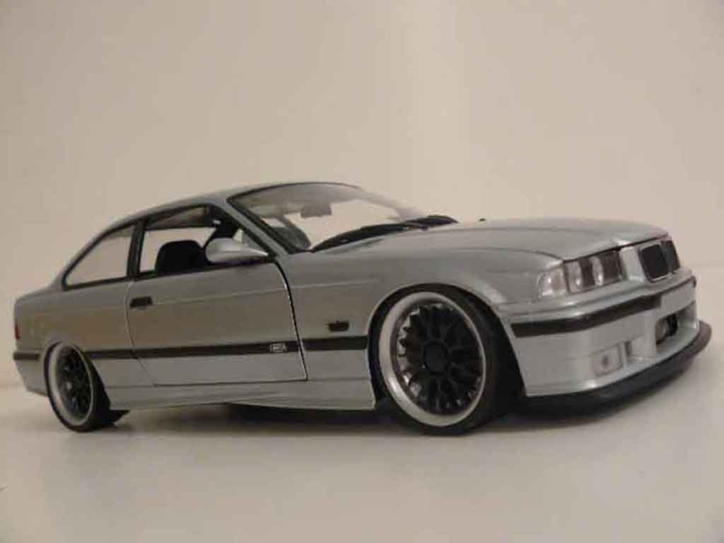 Modellautos Bmw M3 E36 1/18 Ut Models E36 grau jantes bbs - Online- modellautos.at