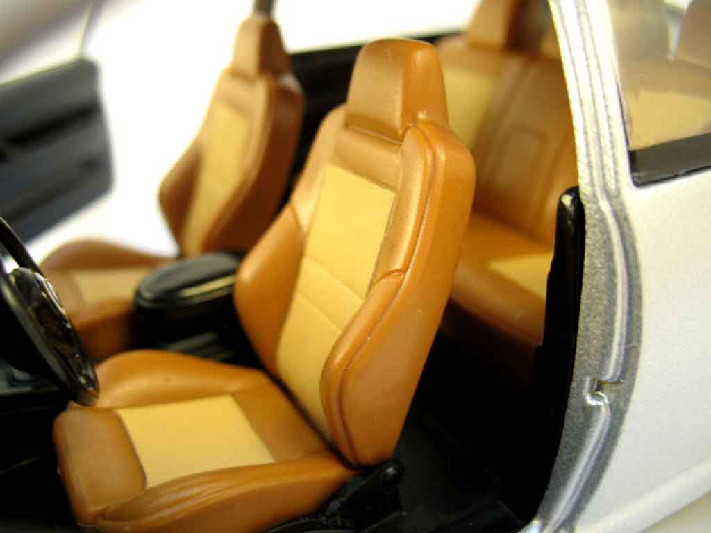 Volkswagen Golf 4 GTI 1/18 Revell 4 GTI german look jantes borbet type a