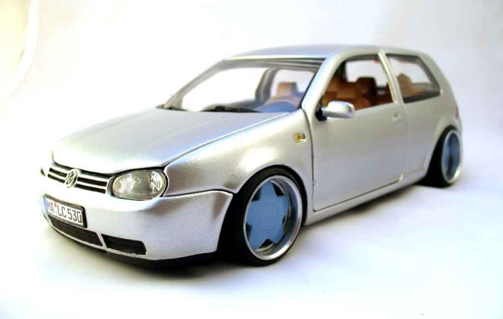 Volkswagen Golf 4 GTI 1/18 Revell 4 GTI german look jantes borbet type a tuning modellautos