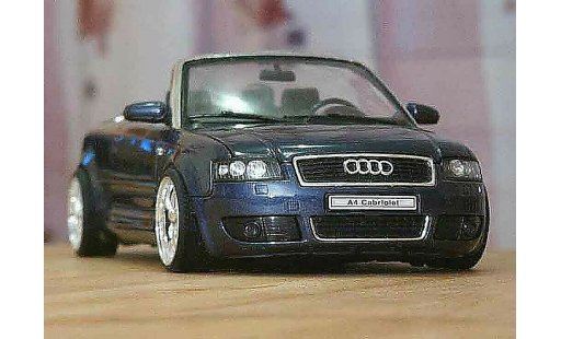 Audi A4 cabriolet 1/18 Welly german look modellautos