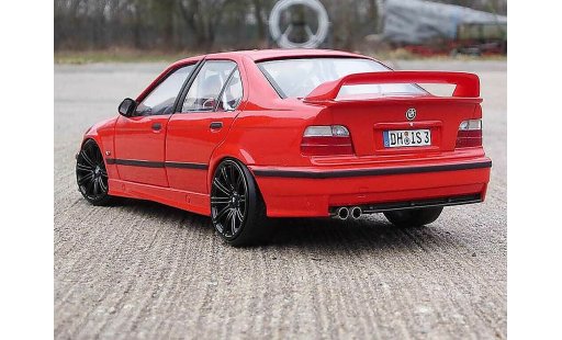 Bmw 318 tuning 1/18 Ut Models E36 is rot jantes M3 E92 et swap moteur M3 E36 modellautos
