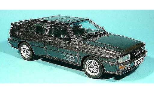 Audi Quattro coupe 1/18 Autoart schwarz 1988 modellautos