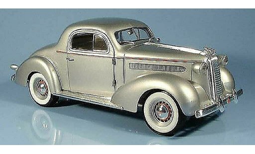 Pontiac De Luxe Base 1/18 Signature grau 1936 modellautos