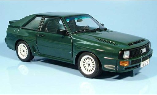Audi Sport Quattro coupe 1/18 Autoart swb gr&Atilde;&frac14;n 1984 modellautos