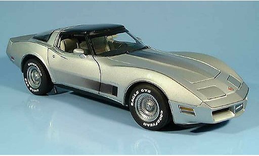 Chevrolet Corvette Coupe 1/18 Autoart C3 collectors edition 1982 modellautos