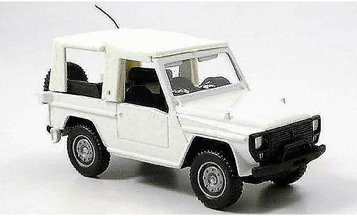 Peugeot P4 Base 1/43 Solido gelandewagen weiss 1981 modellautos