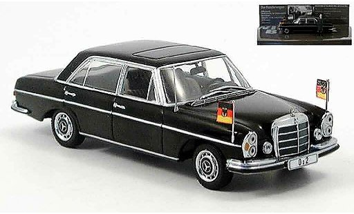 Mercedes 300 6.3 1/43 Minichamps (W109) Bundeskanzler Willy Brandt 1970 modellautos
