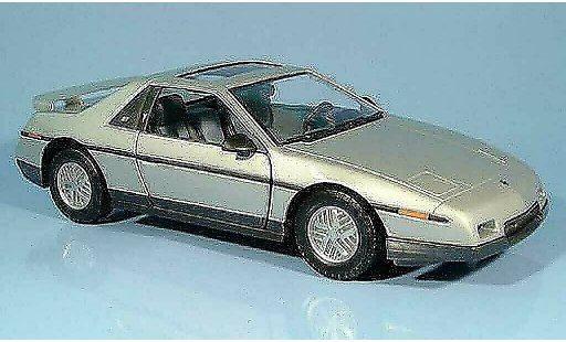 Pontiac Fiero GT 1/18 Yat Ming grau 1985 modellautos