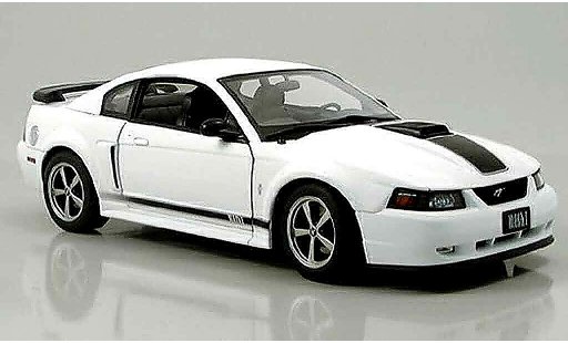 Ford Mustang 2003 1/18 Autoart mach i weiss modellautos