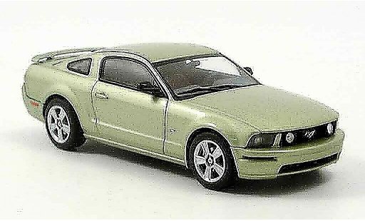 Ford Mustang GT 1/43 Autoart gr&Atilde;&frac14;n modellautos