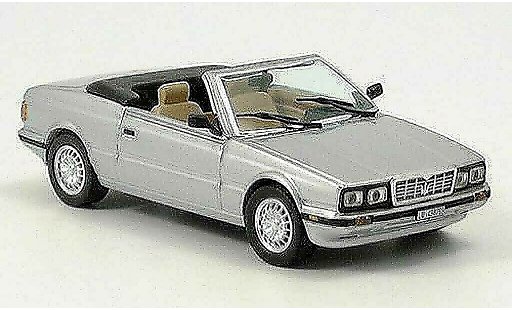 Maserati Biturbo Spyder 1/43 IXO grau 1985 modellautos