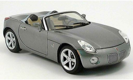 Pontiac Solstice Base 1/18 Yat Ming grau 2006 modellautos