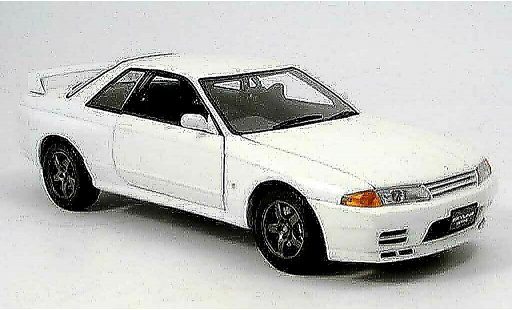 Nissan Skyline R32 1/18 Kyosho gt-r weiss modellautos