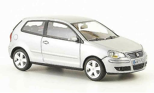 Volkswagen Polo Base 1/43 Minichamps grau metallisee modellautos
