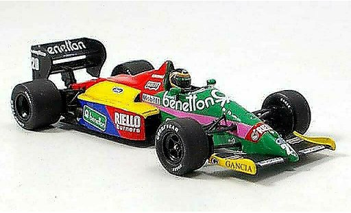 Benetton B187 course 1/43 Minichamps 1987 Benetton B 187 Boutsen modellautos
