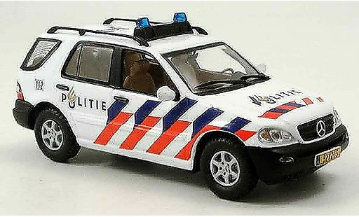Mercedes Classe M Base 1/43 IXO police Holland 2003 modellautos