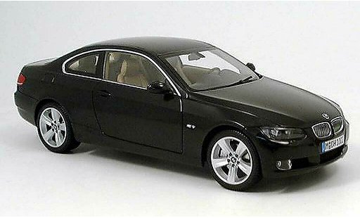 Bmw 335 coupe 1/18 Kyosho E92 schwarz 2006 modellautos