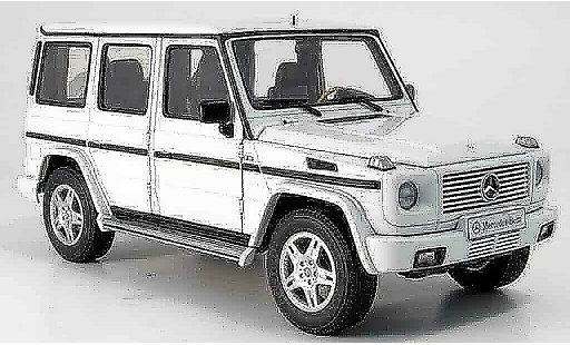 Mercedes Classe G LWB 1/18 Autoart () weiss modellautos