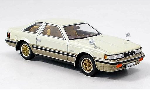 Toyota Soarer 2800 GT 1/43 Aoshima liaveced beige 1982 modellautos