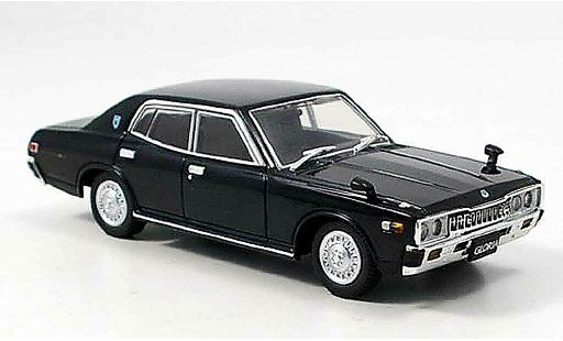 Nissan Gloria 2000 GL-E 1/43 Aoshima GL E schwarz 1977 modellautos
