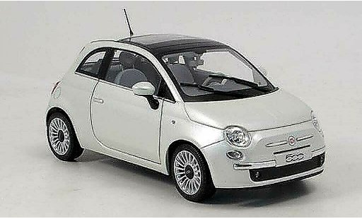 Fiat 500 Base 1/18 Norev weiss 2007 modellautos