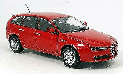 Alfa Romeo 159 sportwagon 1/18 Mondo Motors rot 2007 modellautos