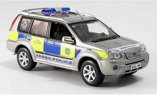 Nissan X Trail Base 1/43 J Collection Kensingotn Chelsea Park Police 2006 modellautos