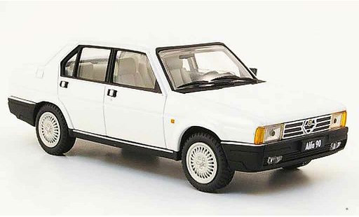 Alfa Romeo 90 berlina 1/43 Pego berline weiss 1984 modellautos