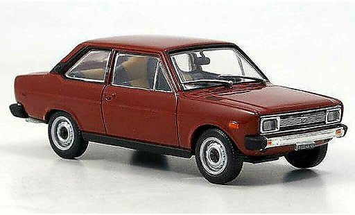 Fiat 131 Mirafiori 1/43 Starline rot 1971 modellautos