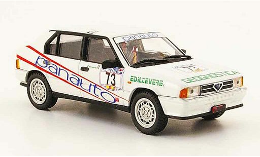 Alfa Romeo 33 rallye 1/43 Pego no.73 modellautos