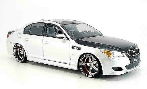 Bmw M5 tuning 1/18 Maisto E60 weiss/schwarz modellautos