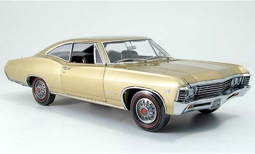 Chevrolet Impala SS 1/18 Ertl 1967 or modellautos