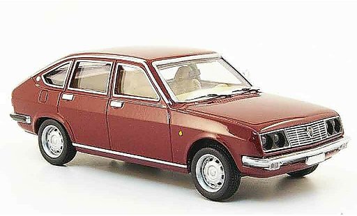 Lancia Beta berline 1/43 Pego rot modellautos