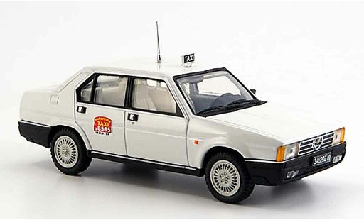 Alfa Romeo 90 polizia 1/43 Pego taxi mailand 1984 modellautos