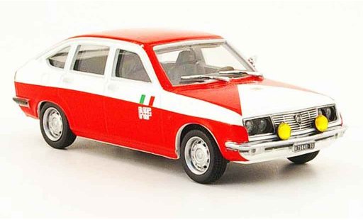 Lancia Beta berline 1/43 Pego assistenza rallye marlboro modellautos