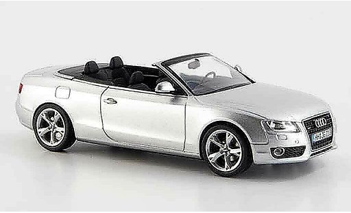 Audi A5 cabriolet 1/43 Schuco Cabrio grau metallisee modellautos