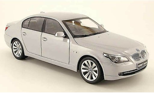Bmw 550 E60 1/18 Kyosho facelift grau modellautos