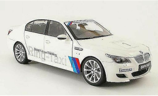 Bmw M5 ring taxi 1/18 Kyosho E60 nurburgring 2008 modellautos