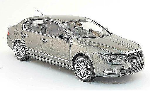 Skoda Superb 2009 1/18 Abrex ii grau modellautos