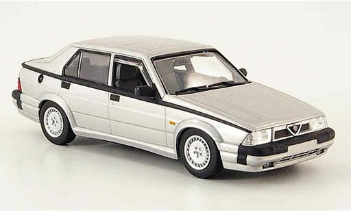 Alfa Romeo 75 3.0 v6 1/43 Minichamps america grau metallisee 1987 modellautos