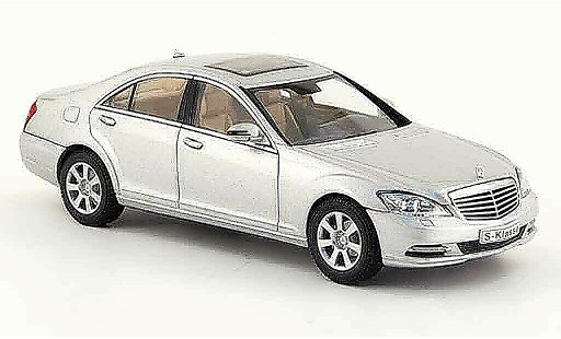 Mercedes Classe S Base 1/43 Autoart S 500 grau metallisee Facelift (MOPF) 2009 modellautos