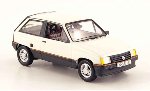 Opel Corsa A SR 1/43 Schuco a 1.3 weiss modellautos