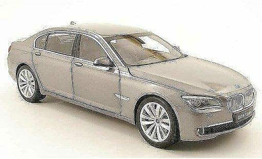 Bmw 750 F02 1/18 Kyosho li grau modellautos