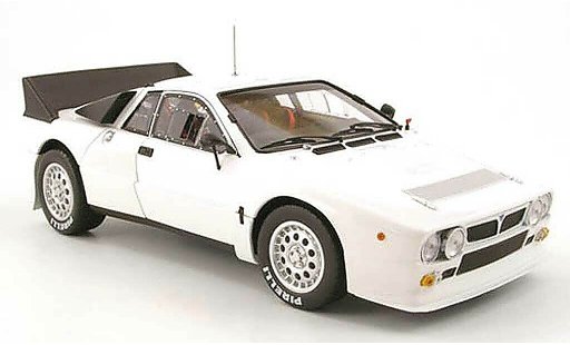 Lancia 037 Rally 1/18 Kyosho rallye presentation weiss modellautos