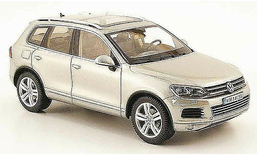 Volkswagen Touareg Base 1/43 Schuco grau 2010 modellautos