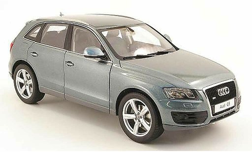 Audi Q5 suv 1/18 Kyosho blau ciel modellautos