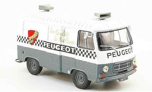 Peugeot J7 Base 1/43 IXO cycles modellautos