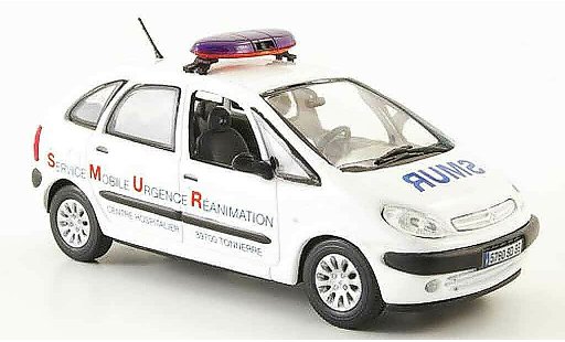 Citroen Xsara Picasso Picasso 1/43 Norev smur notarzt modellautos