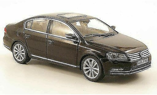 Volkswagen Passat B7 1/43 Schuco schwarz 2010 modellautos