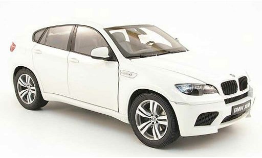Bmw X6 M 1/18 Kyosho E71 weiss 2009 modellautos